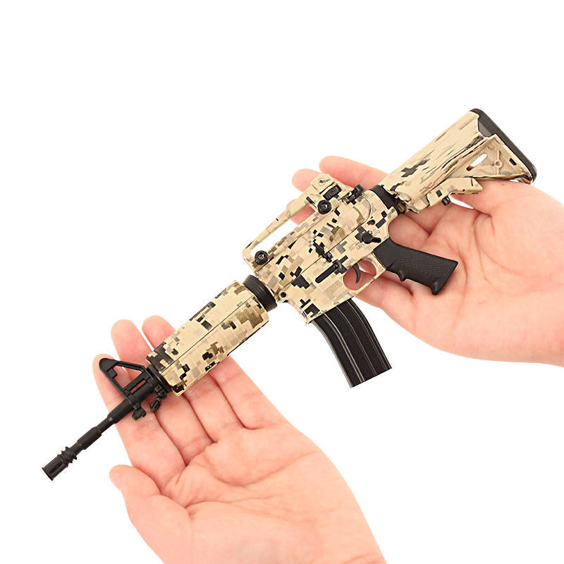 AR-18 Camouflage Miniature Gun Model