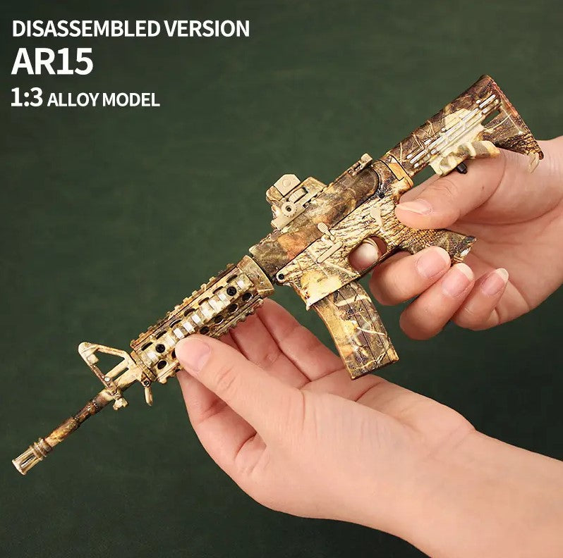 AR-15 Dead Leaves Camouflage Miniature Gun Model